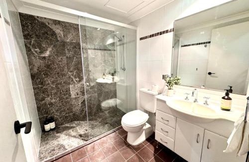 Parramatta Apartment | 2 Bedroom 2 Bathroom Apt with Balcony and Parking