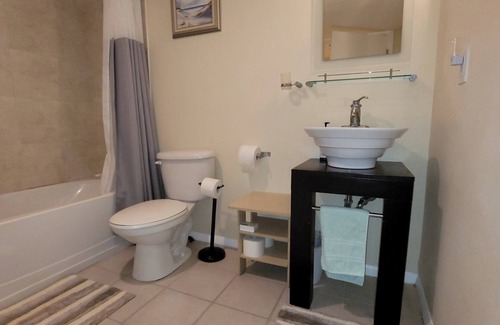 Clearwater Condo | 2-bedroom, 2 bathroom condo in Clearwater with Lake views