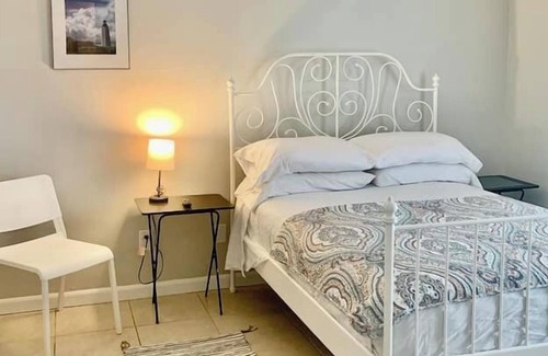 Florida Ridge Apartment | 2 Bedroom 649447 by Houzlet