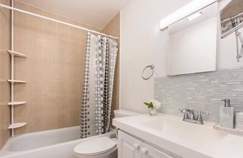Garden Isles Apartment | 2 Bedroom 687397 by Houzlet