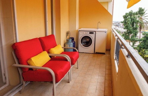 Comoe Apartment | 2-bedroom apartment in lovely Modest Grand Bassam with WiFi, AC