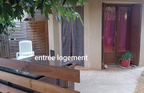 Laroque-des-Alberes Apartment | 2-bedroom apartment, swimming pool, mountain, sea and Spain views 15 minutes away