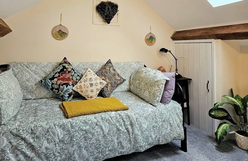 Gwynedd- Snowdonia Cottage | 2 bedroom accommodation in Capel Curig, near Betws-Y-Coded