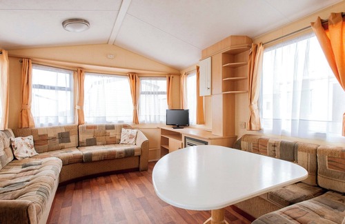 Caister-on-Sea House | 2 bedroom accommodation in Caister-on-Sea