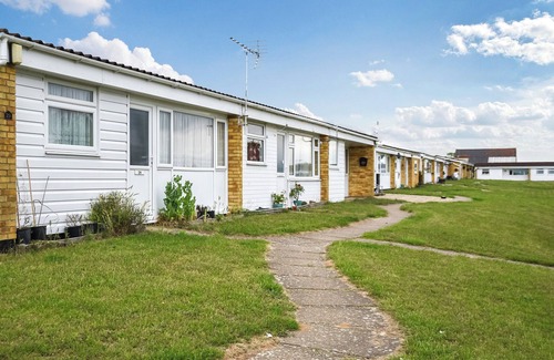 Bradwell Cottage | 2 bedroom accommodation in Great Yarmouth