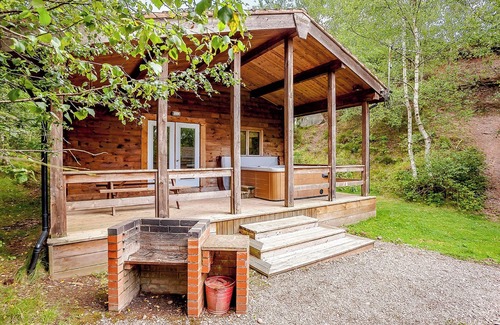 Freehay Ski Chalet | 2 bedroom accommodation in Freehay, Cheadle