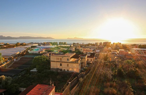 Torre del Greco Apartment | 2 bedroom accommodation in Torre del Greco