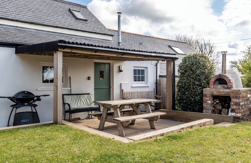 Haverfordwest Cottage | 2 bedroom accommodation in Mathry, near St Davids