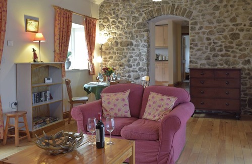 Pont-ar-gothi Cottage | 2 bedroom accommodation in Nantgaredig, near Llandeilo