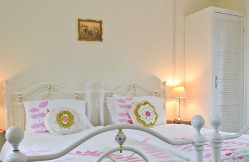 Haverfordwest Cottage | 2 bedroom accommodation in Creampots, near Broad Haven