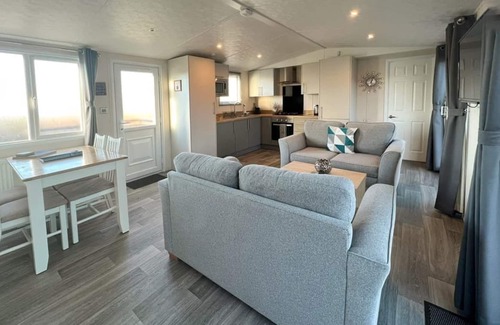 Caistor Cabin | 2 bedroom accommodation in Caistor, Market Rasen