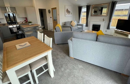 Caistor Cabin | 2 bedroom accommodation in Caistor, Market Rasen