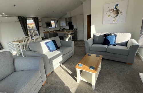 Caistor Cabin | 2 bedroom accommodation in Caistor, Market Rasen