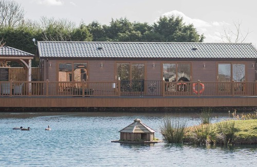 Caistor Cabin | 2 bedroom accommodation in Caistor, Market Rasen