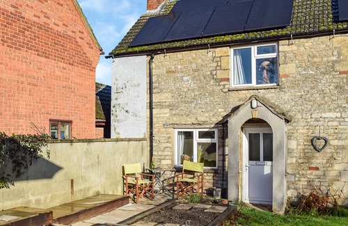 Warmington Cottage | 2 bedroom accommodation in Eaglethorpe, near Warmington