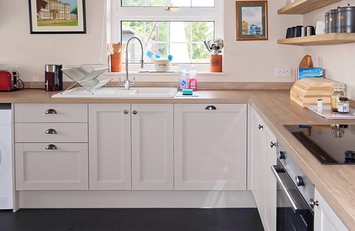 Sewerby Cottage | 2 bedroom accommodation in Sewerby, near Bridlington