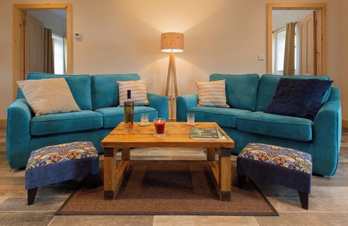 Caergeiliog Cottage | 2 bedroom accommodation in Caergeiliog, near Rhosneigr
