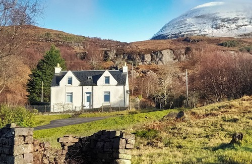 Achnasheen Cottage | 2 bedroom accommodation in Inveralligin, near Torridon