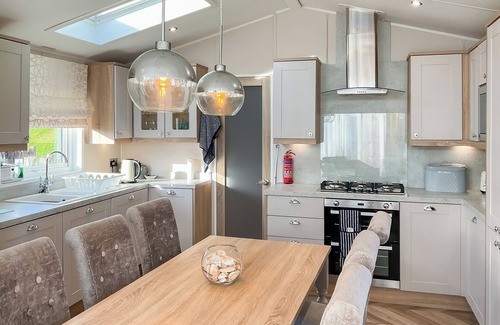 Pendine Cottage | 2 bedroom accommodation in Pendine, near Laugharne and Llansteffan
