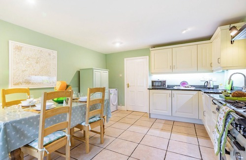 Cheltenham Cottage | 2 bedroom accommodation in Cheltenham, near Gloucester