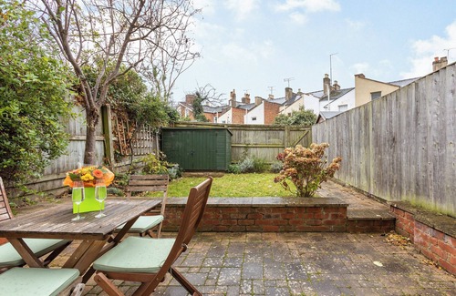 Cheltenham Cottage | 2 bedroom accommodation in Cheltenham, near Gloucester