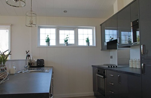 Little Weighton Cabin | 2 bedroom accommodation in Little Weighton, Nr Beverley