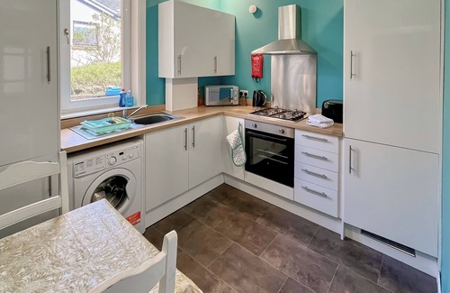 Cowdenbeath Apartment | 2 bedroom accommodation in Crossgates