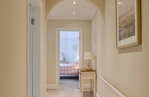 Eastbourne Seafront Cottage | 2 bedroom accommodation in Eastbourne