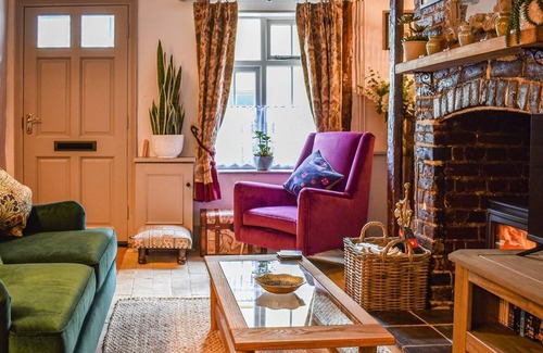 Halesworth Cottage | 2 bedroom accommodation in Halesworth