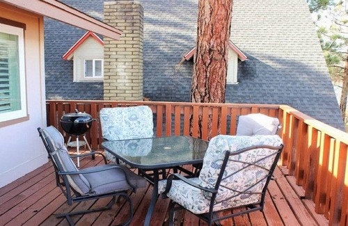 Big Bear Lake Cabin | 2 bedroom accommodation in Big Bear Lake