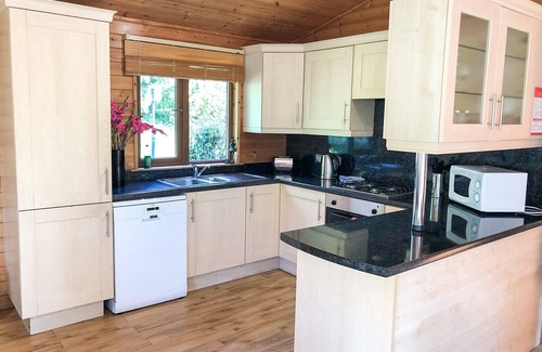 Beaworthy Cabin | 2 bedroom accommodation in Halwill, Nr Beaworthy