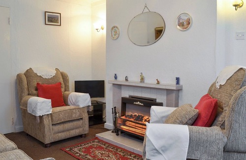 Bontnewydd Cottage | 2 bedroom accommodation in Swyddffynnon, near Devils Bridge