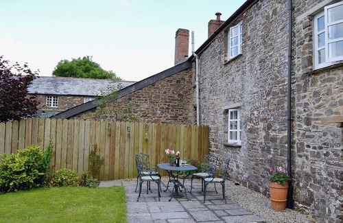 Brazzacott Cottage | 2 bedroom accommodation in North Petherwin, near Launceston