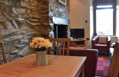 Caernarfon Cottage | 2 bedroom accommodation in Waunfawr, near Caernarfon