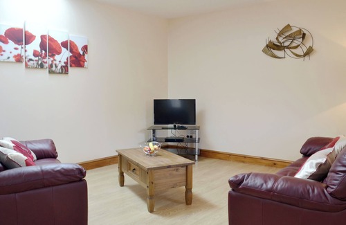 Carmarthen Cottage | 2 bedroom accommodation in Carmarthen