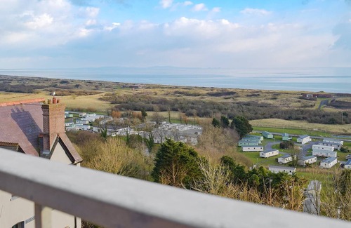 Pendine Cottage | 2 bedroom accommodation in Pendine, near Laugharne
