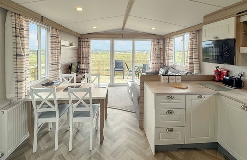 Castle Douglas House | 2 bedroom accommodation in Sandgreen
