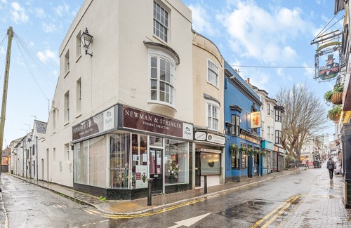 Brighton City Centre Cottage | 2 bedroom accommodation in Brighton