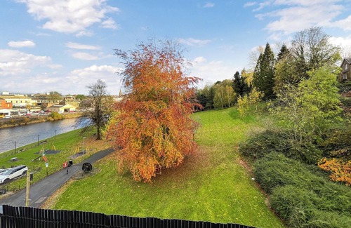Dumfries Apartment | 2 bedroom accommodation in Dumfries