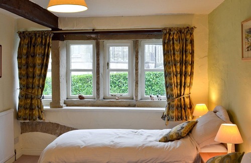 Meltham Cottage | 2 bedroom accommodation in Meltham, near Holmfirth