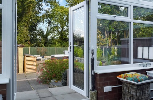 Sandbach Cottage | 2 bedroom accommodation in Sandbach