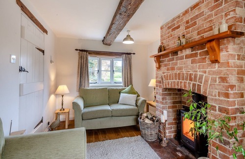 Aldborough Cottage | 2 bedroom accommodation in Wickmere