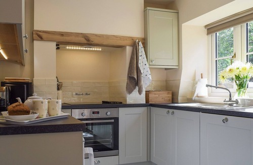 Hook Norton Cottage | 2 bedroom accommodation in Hook Norton, near Chipping Norton