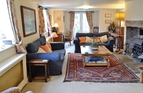 Chideock Cottage | 2 bedroom accommodation in Chideock, Bridport