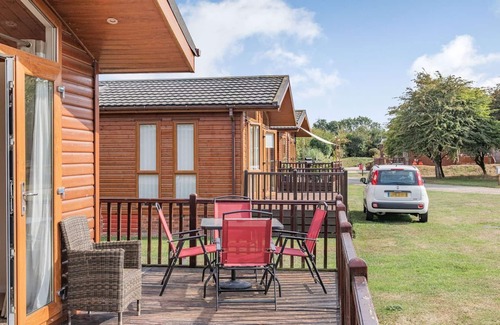 Yaxham Cabin | 2 bedroom accommodation in Yaxham, Dereham