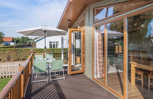 Yaxham Cabin | 2 bedroom accommodation in Yaxham, Dereham