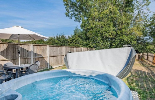 Yaxham Cottage | 2 bedroom accommodation in Yaxham, Dereham