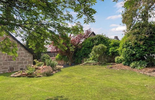 Isle of Arran Cottage | 2 bedroom accommodation in Lamlash