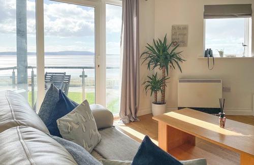 Llanelli Cottage | 2 bedroom accommodation in Heddfan, Millenium Quay