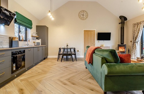 Newtown Cottage | 2 bedroom accommodation in Mochdre,Newtown